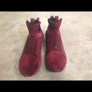 Women’s Suede Burgundy Puma